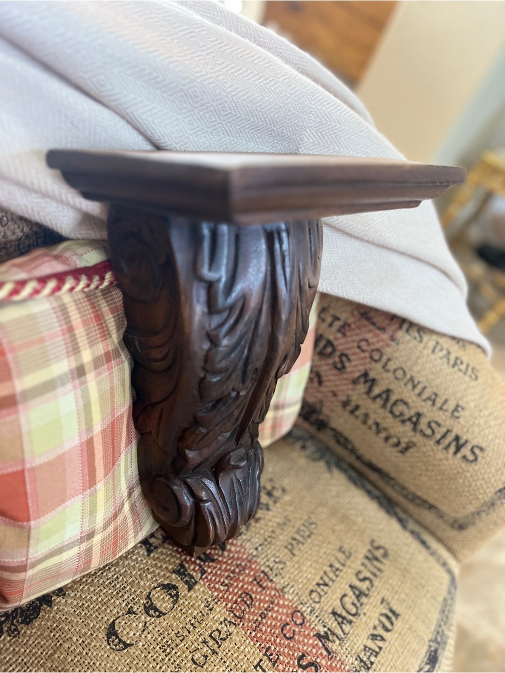 Solid Wood Dark Brown Wall Display Shelf Bracket - Classic Carved Accent
